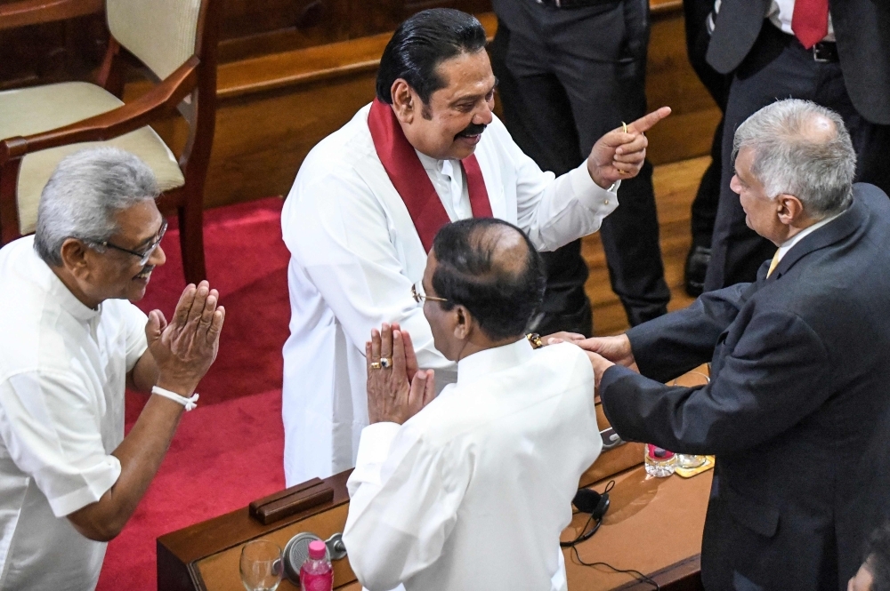 ராஜபக்ஷர்களுக்கு எதிராக வழக்கு தாக்கல் செய்து நாட்டு மக்கள் 1,50,000 ரூபாவை பெற்றுக்கொள்ள முடியும்