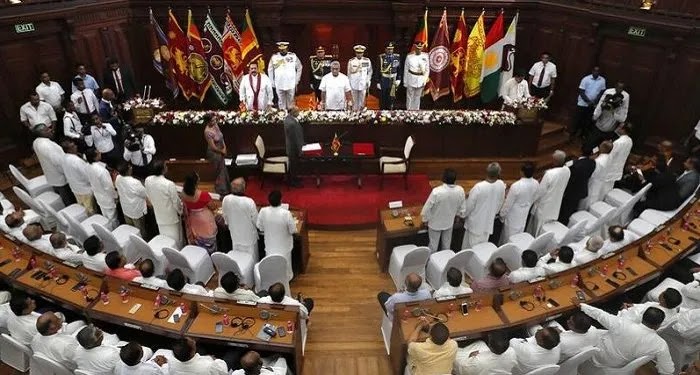 இலங்கையில் 9 புதிய அமைச்சர்கள் பதவியேற்பு