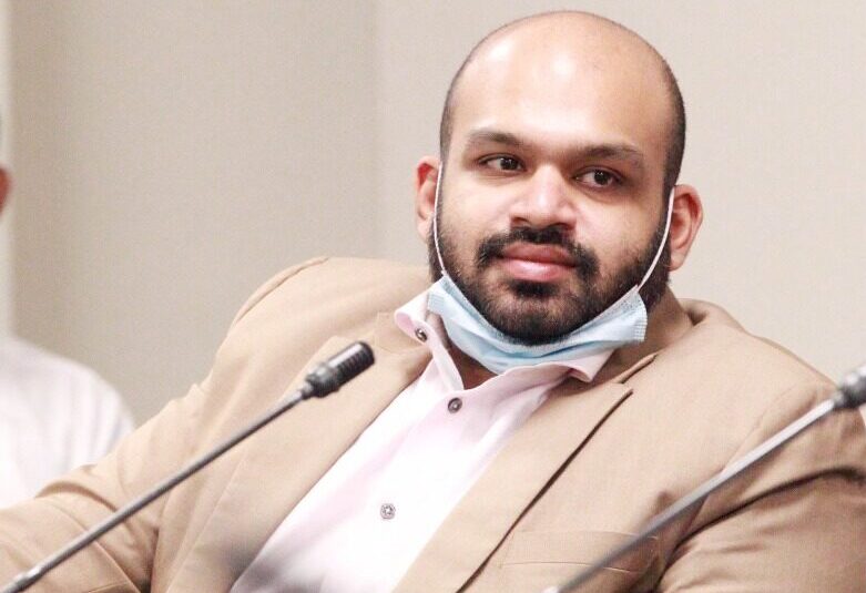 நாம் கதிரைகளுக்காக பாராளுமன்றம் வரவில்லை! நாம் கதிரைகளுக்காக பாராளுமன்றம் வரவில்லை!