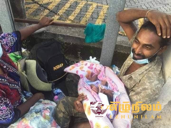 இலங்கையில் வறுமையின் கோரப்பிடியால் பிறந்த குழந்தையுடன் வீதிக்கு வந்த பேரவலம் இலங்கையில் வறுமையின் கோரப்பிடியால் பிறந்த குழந்தையுடன் வீதிக்கு வந்த பேரவலம்
