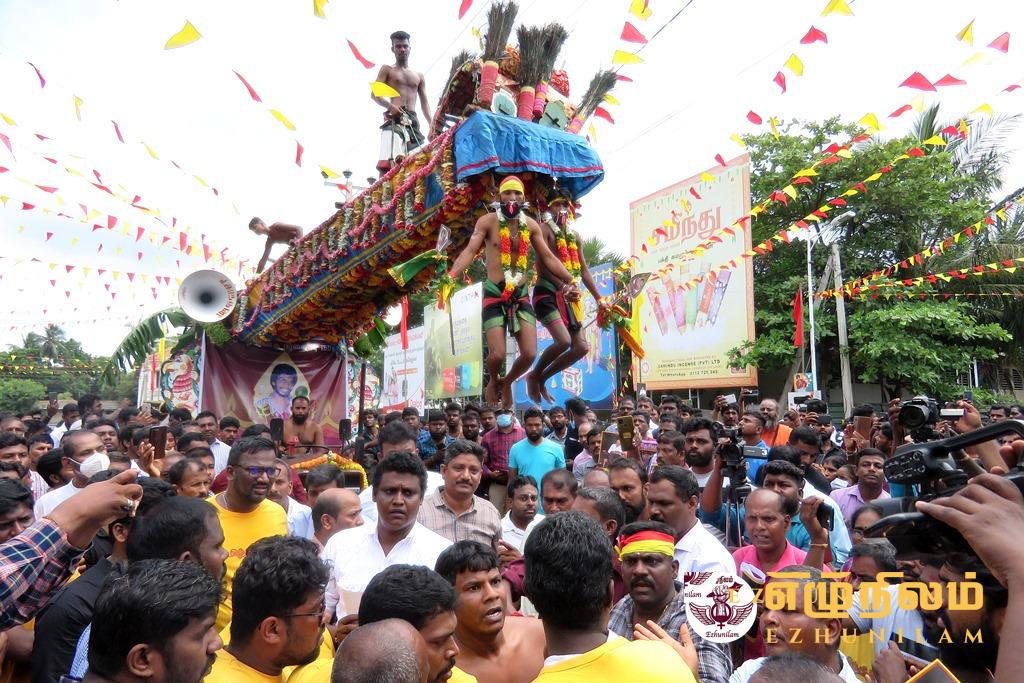 அமைதியான நினைவேந்தல் நிகழ்வை குழப்பிய தமிழ்த் தேசிய மக்கள் முன்னணி; மக்கள் கடும் சீற்றம்