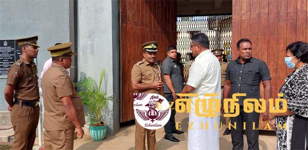வடக்கு மாகாண ஆளுநர் யாழ். சிறைச்சாலைக்கு விஜயம்!