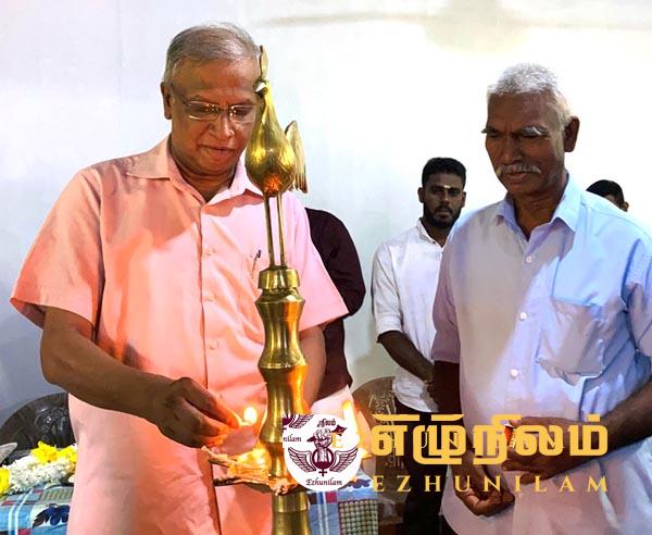 தமிழர்களை அழைத்துப் பேச்சு ஜனாதிபதி விரும்பி தீர்வுக்கு வரவில்லை; அழுத்தங்களே அவரை பேச்சுக்கு வரவைத்தன தமிழர்களை அழைத்துப் பேச்சு ஜனாதிபதி விரும்பி தீர்வுக்கு வரவில்லை; அழுத்தங்களே அவரை பேச்சுக்கு வரவைத்தன