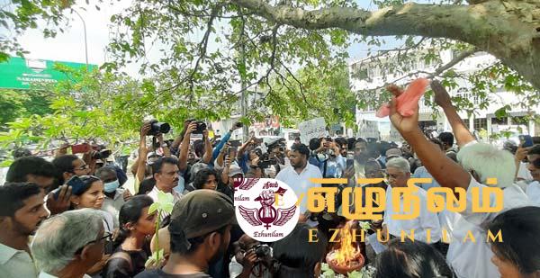 கொழும்பில் இடம்பெறும் முள்ளிவாய்க்கால் நினைவேந்தல் நிகழ்வில் பதற்றம்; பொலிஸாரும் குவிப்பு