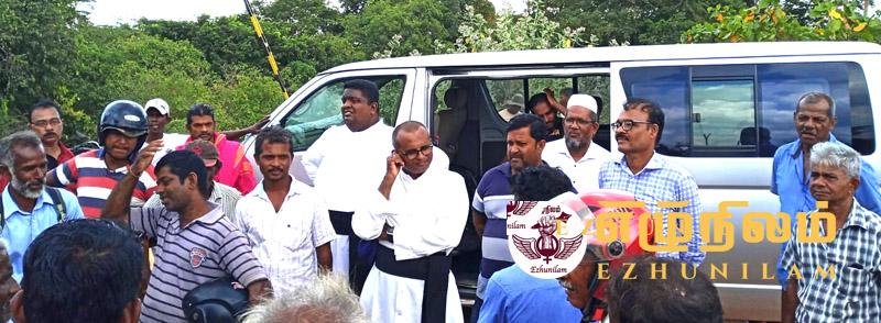 சர்வமதத் தலைவர்களை பிக்கு தலைமையிலான குழு தடுத்து வைப்பு இந்துக் குருவை தாக்கவும் முயற்சி, விடுவிக்க பொலிஸார் கடும் முயற்சி