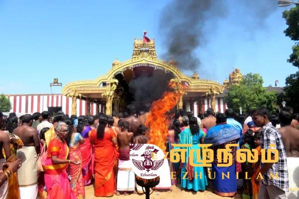 ஆரம்பமானது நல்லூர் கந்தசுவாமி ஆலயத்தின் மகோற்சவம் ஆரம்பமானது நல்லூர் கந்தசுவாமி ஆலயத்தின் மகோற்சவம்