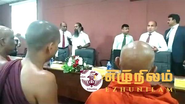 திருகோணமலை – பெரியகுளத்தில் விகாரை கட்ட அனுமதி திருகோணமலை – பெரியகுளத்தில் விகாரை கட்ட அனுமதி