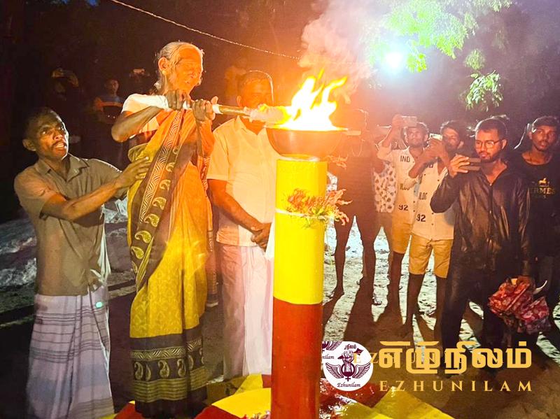 மாவடிமுன்மாரி துயிலும் இல்லத்தில் பொலிஸார் இடையூறு; தடைகளையும் மீறி மாவீரர்களுக்கு அஞ்சலி