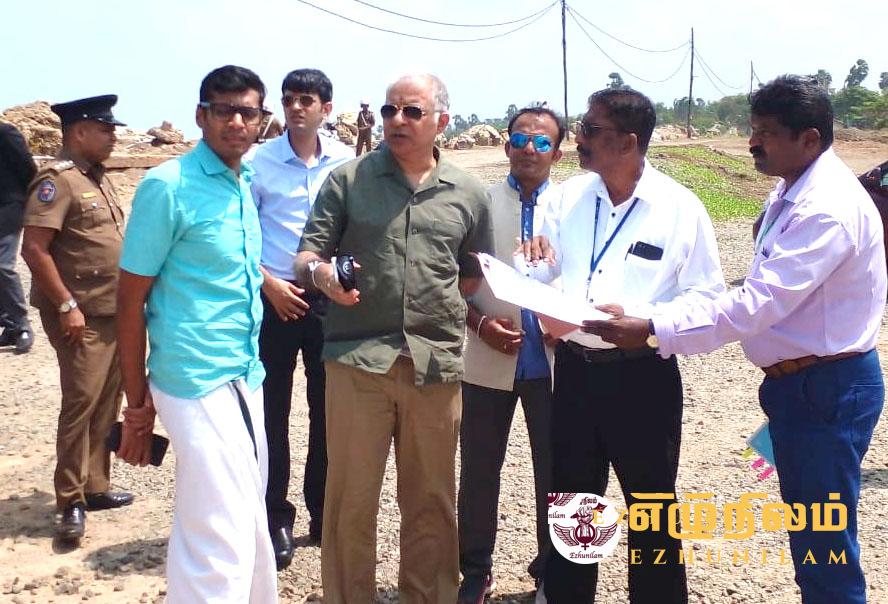 யாழில் இந்தியத் தூதுவர் யாழில் இந்தியத் தூதுவர்