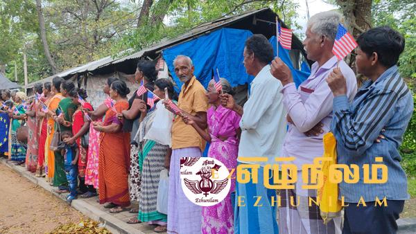 வவுனியாவில் முள்ளிவாய்க்கால் படுகொலைக்கு நீதி கோரி கவனயீர்ப்பு போராட்டம் வவுனியாவில் முள்ளிவாய்க்கால் படுகொலைக்கு நீதி கோரி கவனயீர்ப்பு போராட்டம்