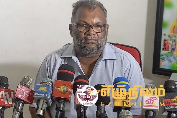 ஜனாதிபதியாக வருபவர் சிறுபான்மை மக்களது பிரச்சனைகளுக்கு தீர்வுகாண முடிவுக்கு வருவாரேயானால் அவருடன் பேச்சுவார்த்தைக்கு தயார் ஜனாதிபதியாக வருபவர் சிறுபான்மை மக்களது பிரச்சனைகளுக்கு தீர்வுகாண முடிவுக்கு வருவாரேயானால் அவருடன் பேச்சுவார்த்தைக்கு தயார்