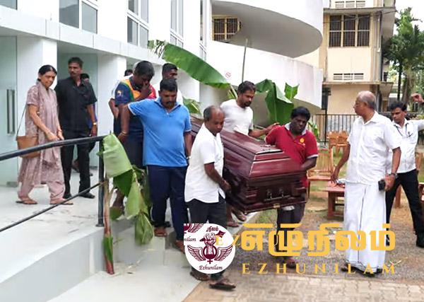 திருமலைக்கு எடுத்து செல்லப்பட்ட சம்பந்தனின் பூதவுடல்: ஞாயிற்றுக்கிழமை இறுதிக்கிரியை திருமலைக்கு எடுத்து செல்லப்பட்ட சம்பந்தனின் பூதவுடல்: ஞாயிற்றுக்கிழமை இறுதிக்கிரியை