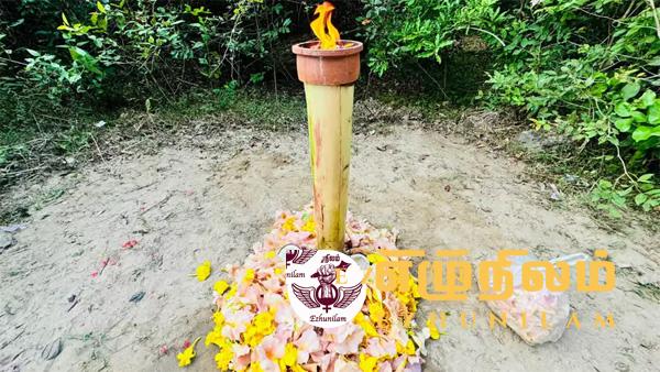 செஞ்சோலை படுகொலையின் 18ஆவது ஆண்டு நினைவேந்தல்; முல்லைத்தீவில் குவிந்த உறவுகள் செஞ்சோலை படுகொலையின் 18ஆவது ஆண்டு நினைவேந்தல்; முல்லைத்தீவில் குவிந்த உறவுகள்