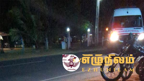 வவுனியாவில் அம்புயூலன்ஸ் வண்டியில் இருந்து குதித்த பெண் வைத்தியர்: கடத்திச் செல்ல முற்பட்டதாக குற்றச்சாட்டு வவுனியாவில் அம்புயூலன்ஸ் வண்டியில் இருந்து குதித்த பெண் வைத்தியர்: கடத்திச் செல்ல முற்பட்டதாக குற்றச்சாட்டு
