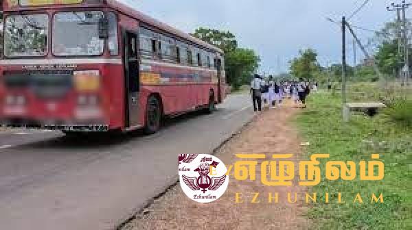 கிளிநொச்சியில் பாடசாலை மாணவர்களை புறக்கணிக்கும் அரச பேருந்துகள்..!