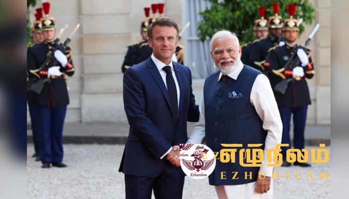 பிரான்ஸில் பிரதமர் மோடிக்கு உற்சாக வரவேற்பு! பிரான்ஸில் பிரதமர் மோடிக்கு உற்சாக வரவேற்பு!