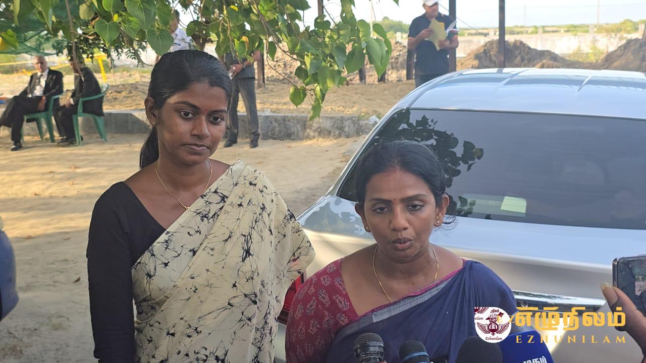 104 எலும்புக் கூடுகள் இதுவரை கண்டுபிடிப்பு;  இரு நாட்களில் எட்டு சான்றுப் பொருட்கள் 