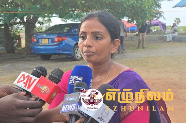 செம்மணி புதைகுழி அகழ்வை திசை திருப்ப சிலர் முயற்சி; ஏ.ஐ. படங்களை வெளியிட்டால் சட்ட நடவடிக்கை செம்மணி புதைகுழி அகழ்வை திசை திருப்ப சிலர் முயற்சி; ஏ.ஐ. படங்களை வெளியிட்டால் சட்ட நடவடிக்கை