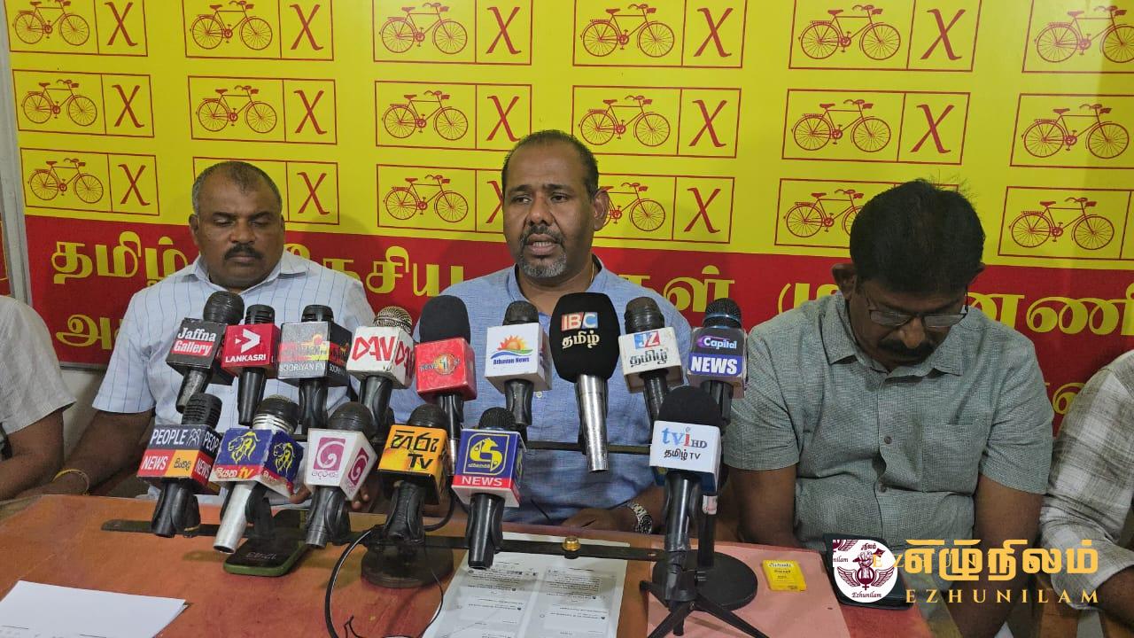 வட, கிழக்கில் இராணுவத்தினர் தொடர்ந்தும் இருப்பது ஆபத்து; இனப்படுகொலை வெறியில் உள்ளதால் தமிழ் மக்களுக்கு அச்சுறுத்தல் வட, கிழக்கில் இராணுவத்தினர் தொடர்ந்தும் இருப்பது ஆபத்து; இனப்படுகொலை வெறியில் உள்ளதால் தமிழ் மக்களுக்கு அச்சுறுத்தல்